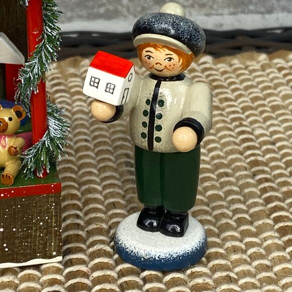 Kathe Wohlfahrt Winter Wonderland Toy Booth Hand Crafted Wooden Christmas Decor - Picture 6 of 16